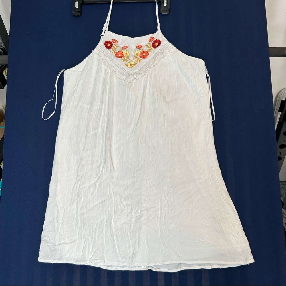 Floral‎ Embroidered Women’s Halter Mini Dress Size Small